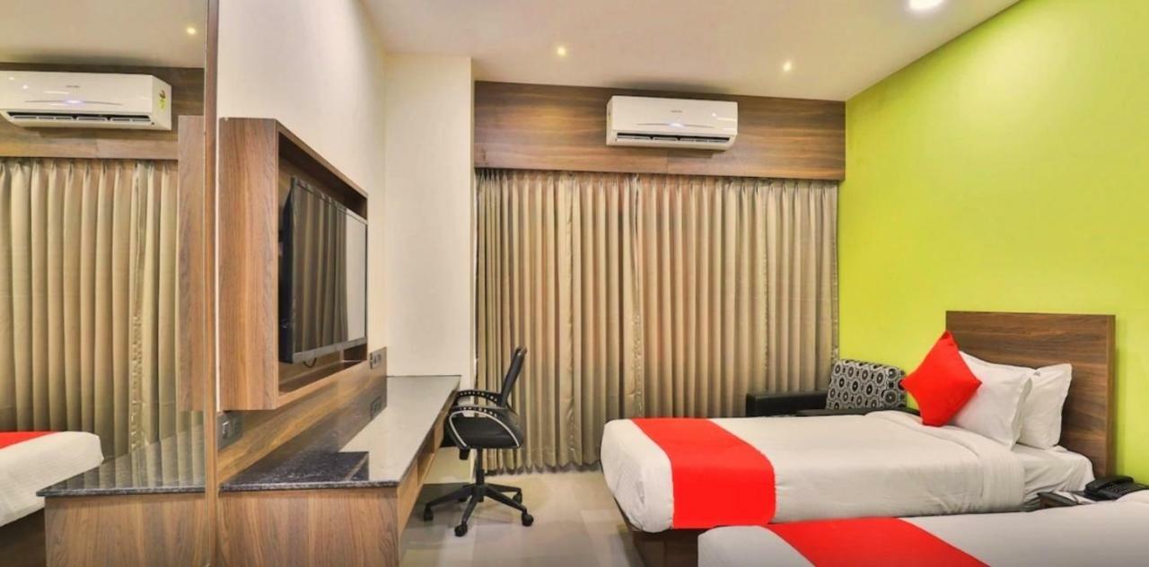 Genx Surat By 1589 Hotels Palsana  Exterior photo